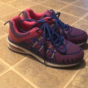 New Balance shoes size 6